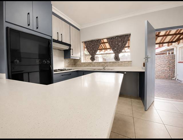 3 BEDROOM TOWNHOUSE FOR SALE IN THREE RIVERS